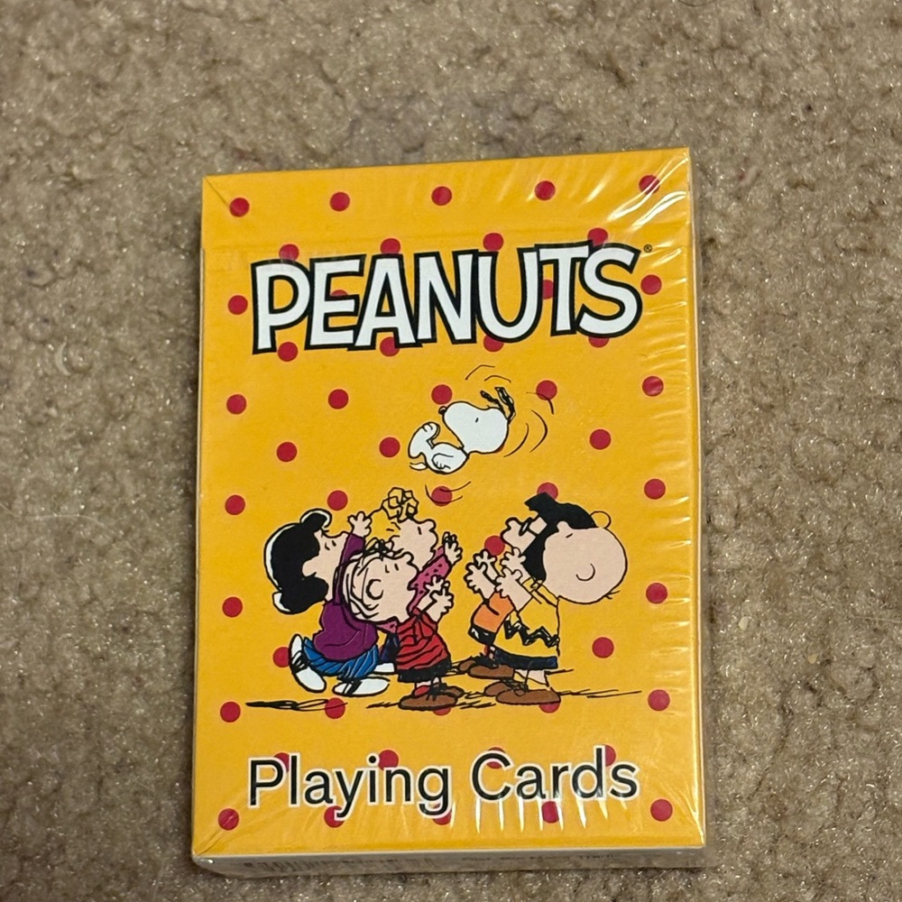 NWT set of yellow peanuts themed playing cards